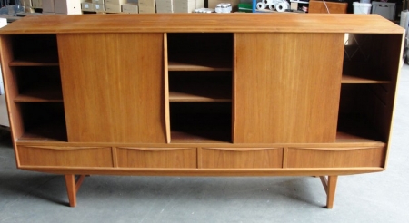 Cabinet with 4 doors H 100 x W 196 x D 44 Sailing Silkeborg