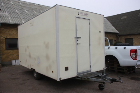 Construction site trailer, ScanFlex, 1100. Reg XX2647. (License plate not included). Year 1995. Designed for crew with accommodations, 4 cabinets, sink, shower, water heater and toilet