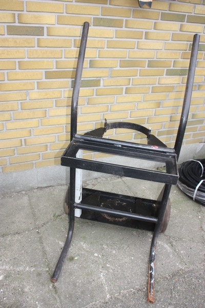 Tig welding trolley