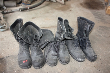 3 pairs of safety boots, 42/44/44 Brynje
