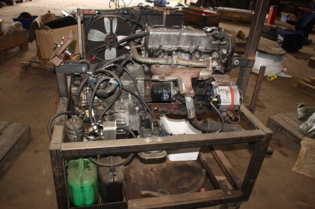 Engine and gearbox, Toyota. Converted to rape oil. New nozzles + glow plug + generator 