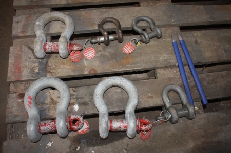 6 x shackles with approval mark + 2 Chisels