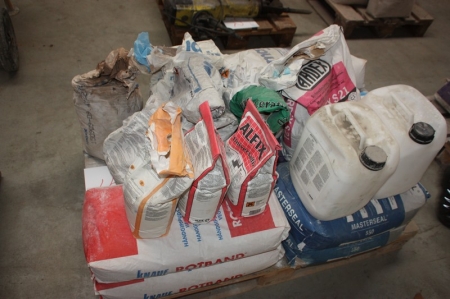 Pallet with various plaster + grout + cleaners, etc.