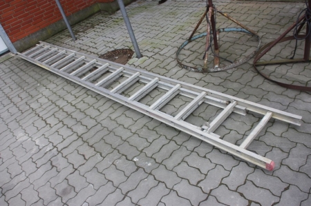 Aluminium extension ladder, approx. 8.5 m