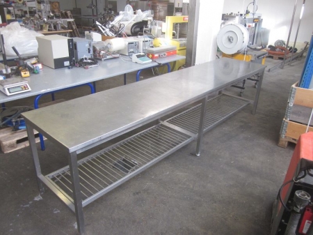 Table, stainless steel 3.2 x 70 cm with lower shelf