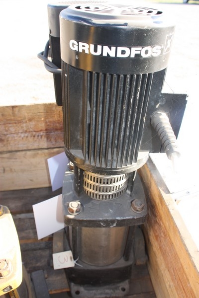Pumpe, Grundfos CR8 (3). Motor: 2,2 kW