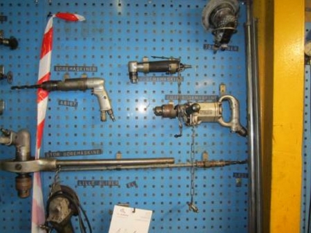 7 x air tools as well as large and small angle grinder, 1 panel section, panel included