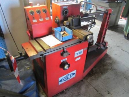 Heavy Duty brake disc and drum lathe, Comec TR1500, with equipment on one blackboard, blackboard included