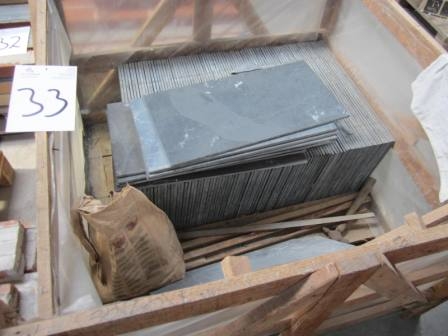 Pallet with remnants of slate tiles, approx. 90 pcs, approx. 60x30 cm