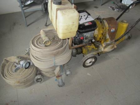 Water pump with petrol engine, Wacker, with 4 HP Honda engine and 3 fire hoses