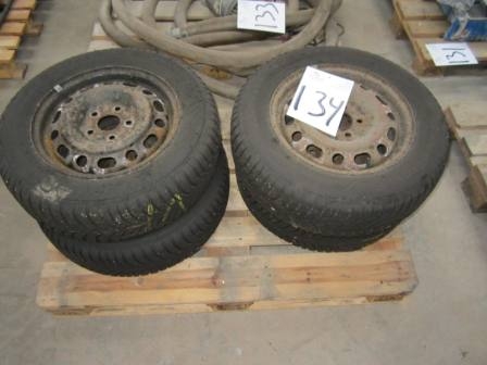 Pallet with 4 winter wheels, 195/65 R15