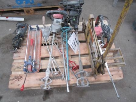 Pallet with rock cutter, 3 mixere, electric hand machine and whisk mm