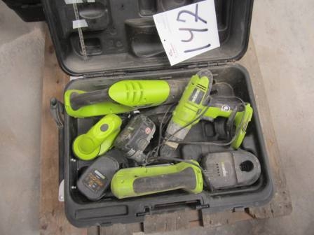 Cordless machine Worx in suitcase; reciprocating saw, jigsaw, drill, light with charger