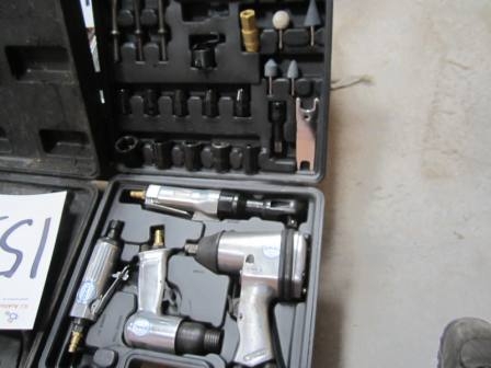 Set of air tools in case; sander, air hammer, impact wrench, wrench and accessories