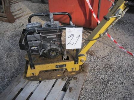 Pladevibrator Plate Compactor 30, CNP30, year 2008, weight 152 kg, P / N 08111054, with Briggs and Straton motor 6.5 HP