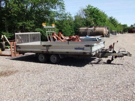 Trailer, Trim UH 2700 L 1925. Tip and tail lift. Year 2008. OP6358. License plate not included