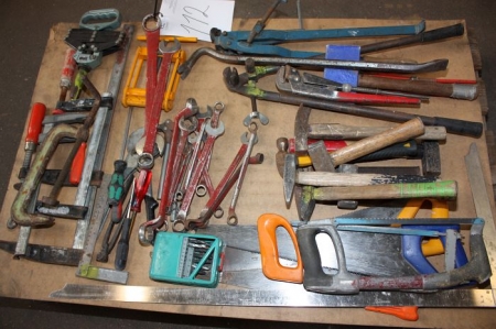 Pallet of miscellaneous hand tools