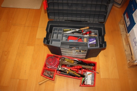 Værktøjskasse med indhold