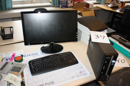 PC, Acer Veriton + fladskærm, Samsung + tastatur og mus