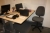 El hæve- sænke skrivebord, 1600x800 mm + kontormateriel + kontorstol + køreplade