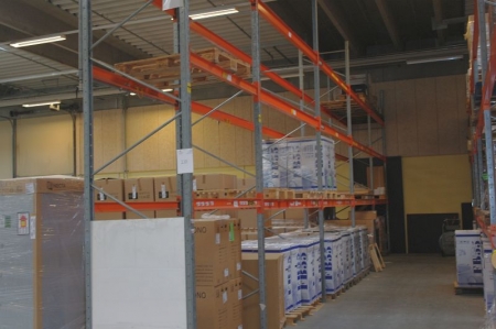 5 span pallet rack 30 beams + 6 uprights without content, height of about 6 meters