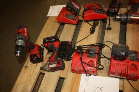 Cordless Impact Wrench, Milwaukee + cordless drill, Milwaukee + 4 batteries + charger