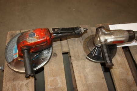 2 x pneumatic tools