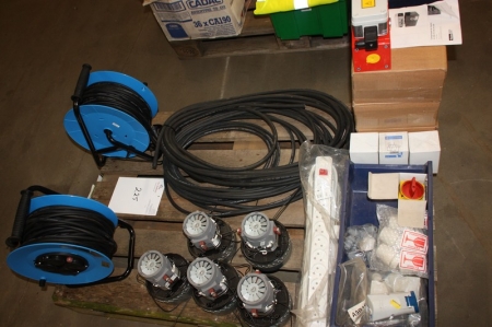 Pallet including 2 x power cable drums + rubber cable + 5 x electric fans, unused + 3 x air heaters for air (Parker Domnik Hunter Compressed Air Heater VH2000), etc.