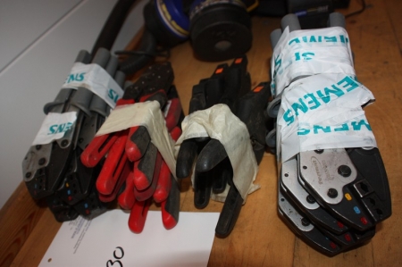 Approximately 19 hydraulic pliers