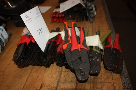 Approximately 23 hydraulic pliers