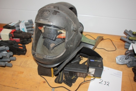 Fresh air mask with various equipment