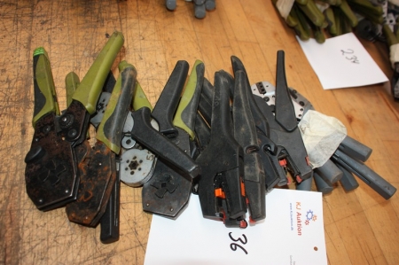 About 12 hydraulic pliers