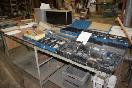 Table of content including reciprocating saw, Berner BSS 810E + plugs + screws, etc.