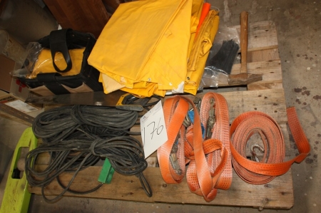 Pallet with various power cables + rainwear, etc.
