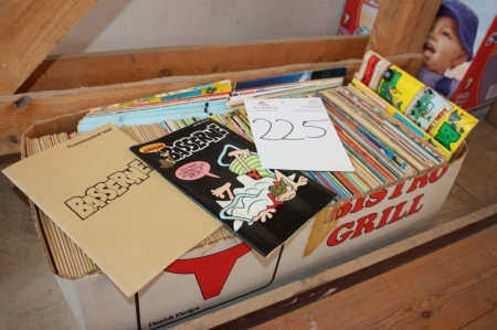 Many boxes and bags with cartoon, Basserne + box of Jumbo books