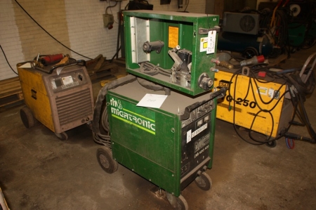Welding rectifier, Migatronic KDO 400 + wire feed unit (missing cover). Tagged OK. Mounted in a frame on wheels