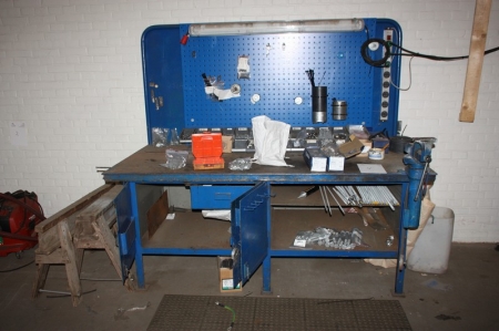 Workbench with metal plate, approx. 2000 x 1000 mm + vice + tool panel with light + content, including bolts, nuts, washers, threaded rods, etc. + 2 trestels +  cupboards
