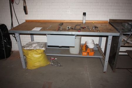 Work Bench, approx. 2000 x 800 mm + tray + content
