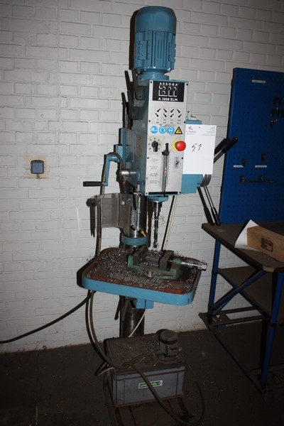 Drill press, Arboga A3803 ELM. Spindle rpm: 75-3010. Oil cooler. Year 2007. + Vise