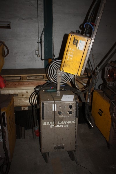 Welding rectifier, ESAB LAN 400 + wire feed unit + wlding cable + torch +  cooling unit + swing arm. Mounted in a frame on wheels