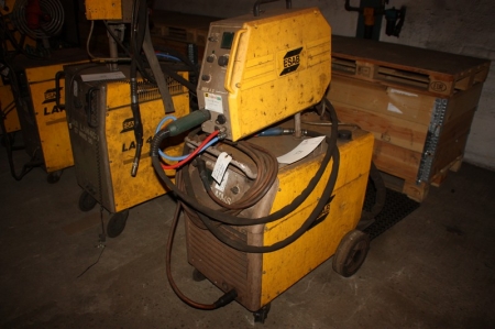 Welding rectifier, ESAB LAW 510W + wire feed box, ESAB MEK 4 S (minus cover) + welding cable + torch. Mounted in a frame on wheels