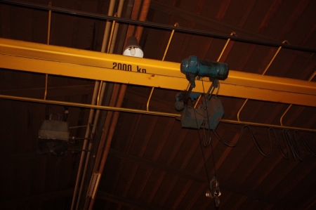 Gantry crane, 2000 kg. Electric hoist below gantry, Demag. 2 speed up / down. Span approx. 14 meters