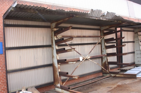 Cantilever Racking, outdoors, with canopies and along one side, 2 rows, 6 branches. Length approx. 3 meters