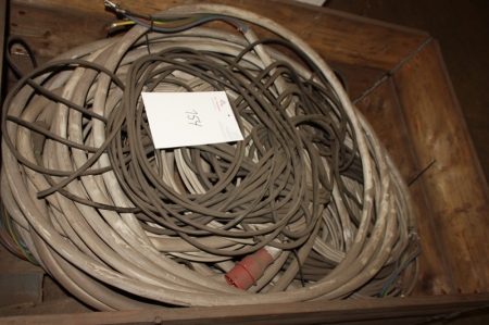 Pallet with power cable