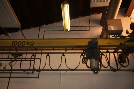 Overhead Crane (27), electric hoist below gantry, Demag, 1000 kg. 2 speeds. Span approx. 7 meters