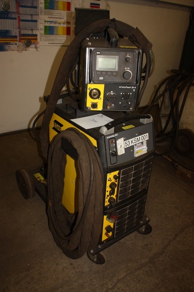 Welding rectifier, ESAB Aristo ME 500 + wire feed box, ESAB Aristofeed 30-4. Mounted in a frame on wheels