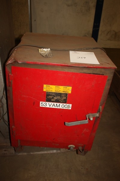 Electrode welding cabinet, Norio, type ES210. 1000 watts. Max. 300 degrees. Max. 210 kg