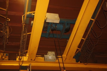 Overhead Crane (55), 5,000 kg. Demag electric hoist on gantry. Hook: 5,000 kg. 2 speed up / down. Span approx. 14 meters