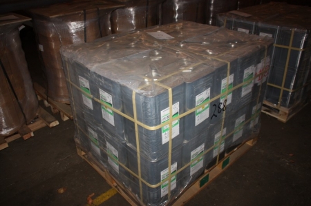 Pallet with approx. 40 x Hyundai Windarc SuperFlux 800 T. AWS A5.17/ASME SFA5. 17 F7A8-EM12K. A 760-SA FHB1. MESH 12x60. Net 20 kg (44lb). Approved by TÜV