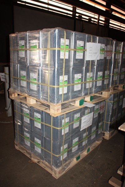 Pallet with 2 x ca. 80 x Hyundai Windarc SuperFlux 800 T. AWS A5.17/ASME SFA5. 17 F7A8-EM12K. A 760-SA FHB1. MESH 12x60. Net 20 kg (44lb). Approved by TÜV